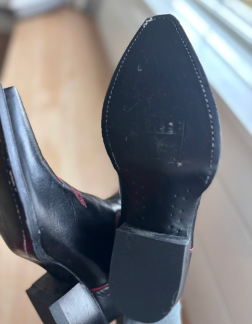 Frye Boots Daisy Duke Black Red Western Cowboy Studded Leather Women’s 7.5